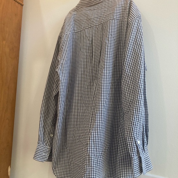 Gap kids size 12 crisp cotton button front shirt.Great quality black white check - Picture 8 of 9